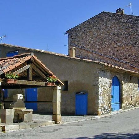 Maison De Village Centre Quinson Eksteriør billede